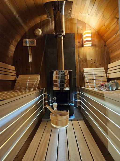 Camper Met Sauna En Zwembad In De Rand Van De Vlaamse Ardennen Hotel Haaltert Bagian luar foto
